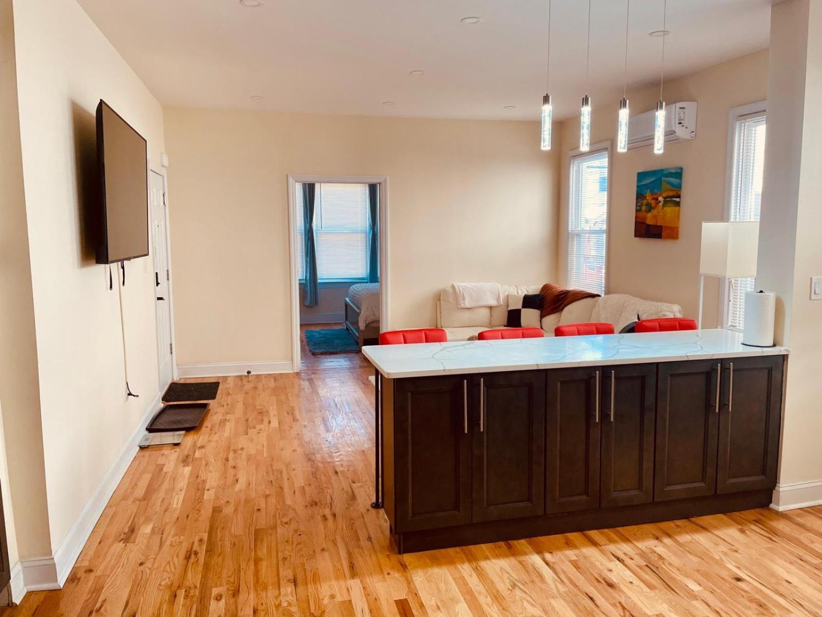 Ooohlala! 2 Beds And 2 Full Baths W/Free Parking Apartment Newark Exterior photo
