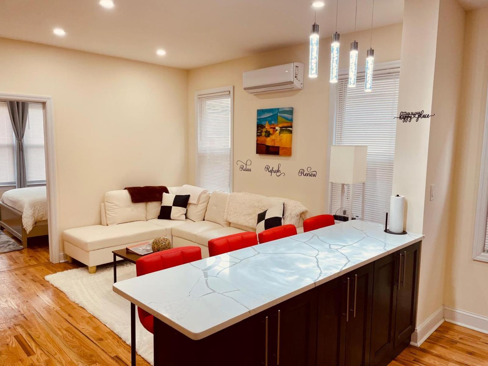 Ooohlala! 2 Beds And 2 Full Baths W/Free Parking Apartment Newark Exterior photo