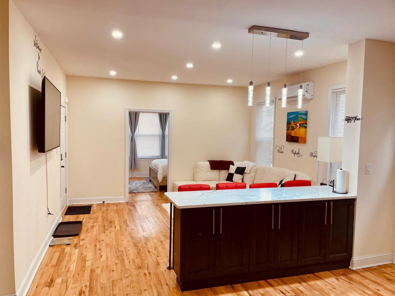 Ooohlala! 2 Beds And 2 Full Baths W/Free Parking Apartment Newark Exterior photo