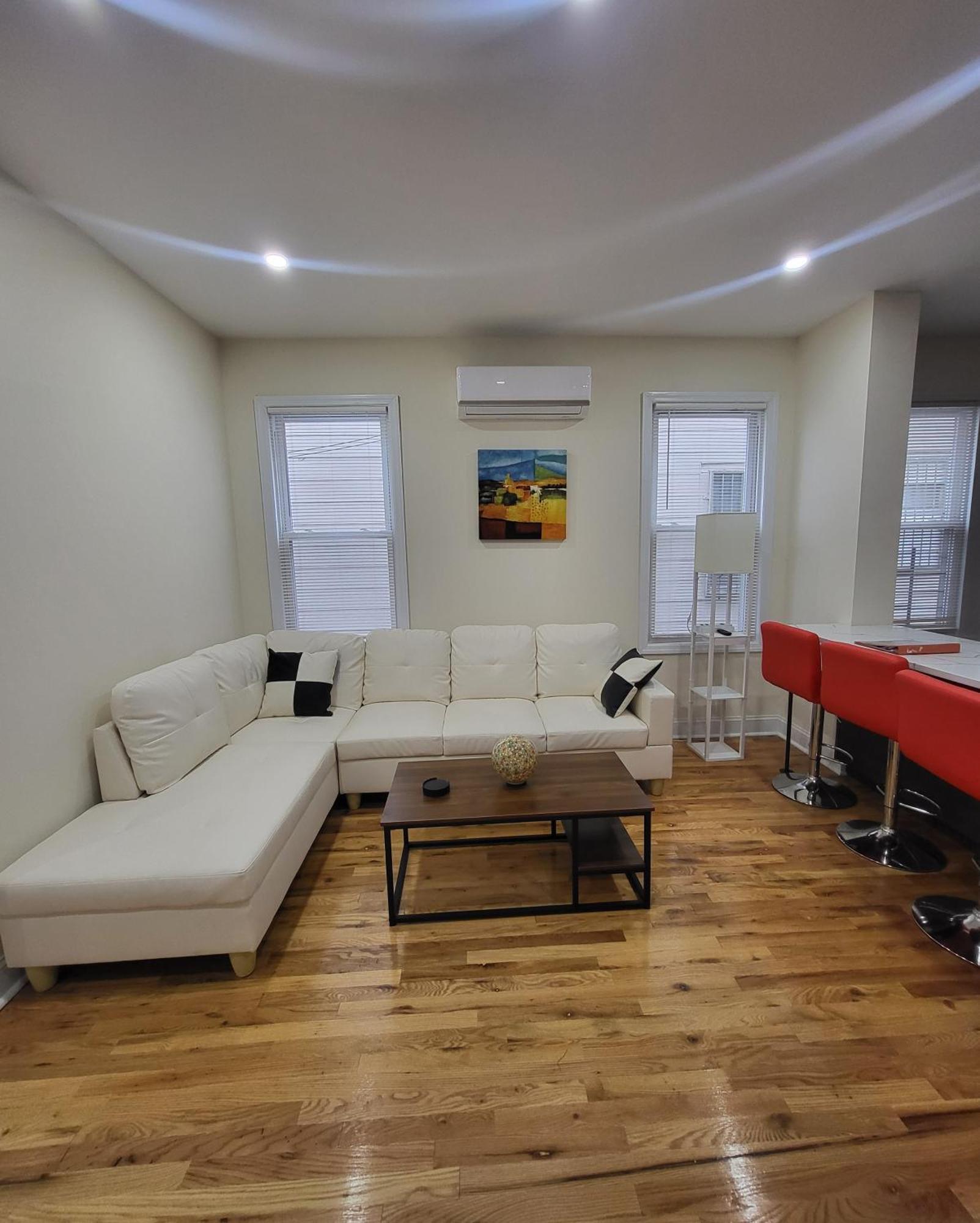 Ooohlala! 2 Beds And 2 Full Baths W/Free Parking Apartment Newark Exterior photo