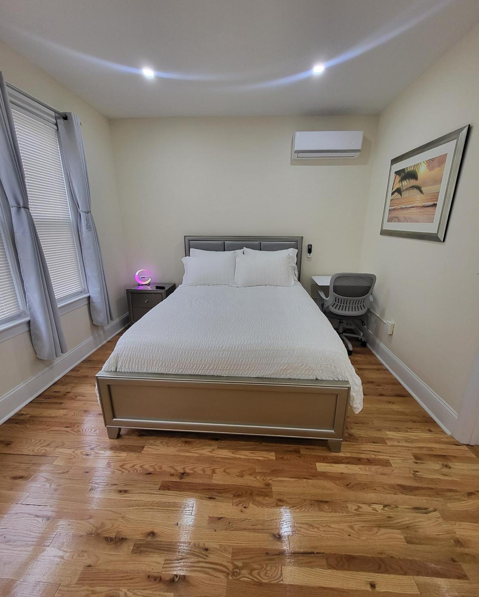 Ooohlala! 2 Beds And 2 Full Baths W/Free Parking Apartment Newark Exterior photo